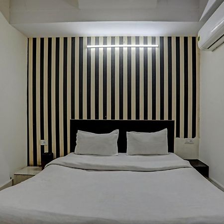 Hotel O Kanak Palace New Delhi Luaran gambar