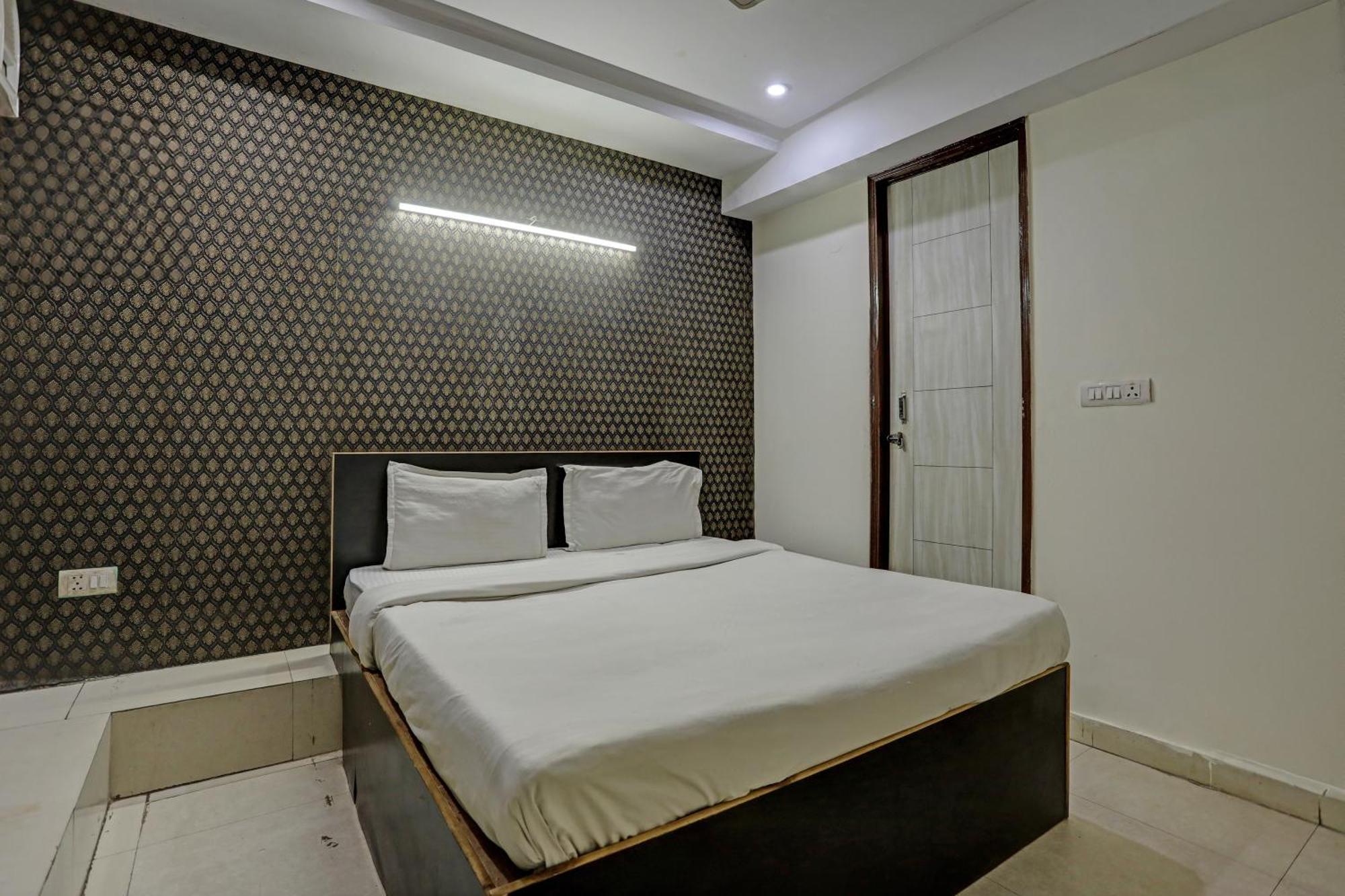 Hotel O Kanak Palace New Delhi Luaran gambar