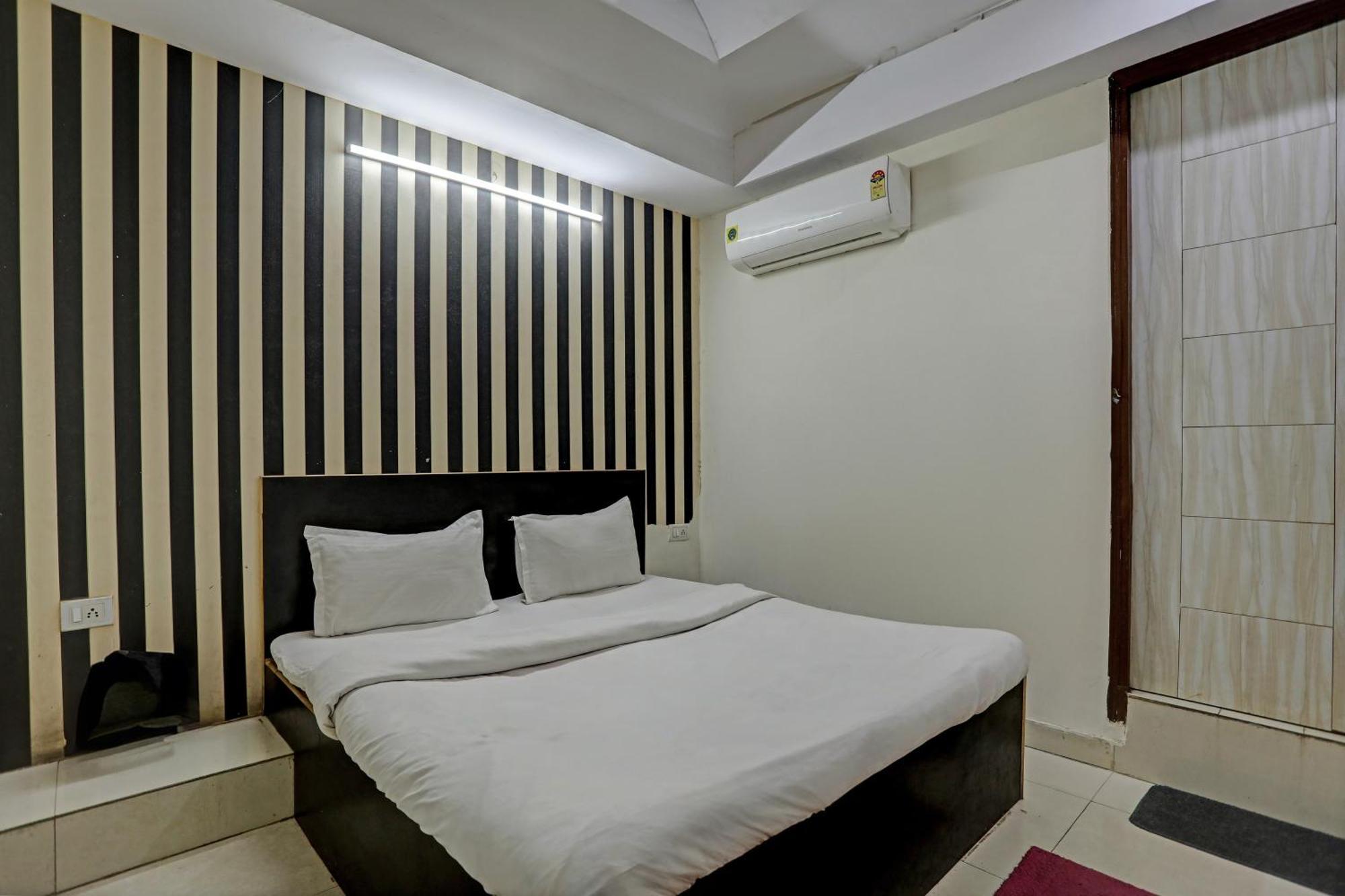 Hotel O Kanak Palace New Delhi Luaran gambar